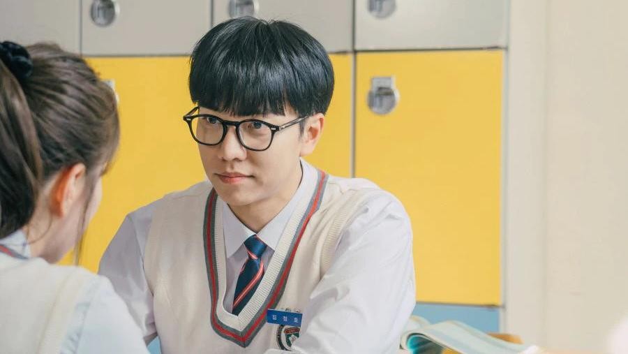 Lee Seung Gi dan Lee Se Young dalam 'Love According to the Law'