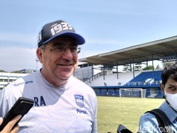 Kelakar Robert Alberts Dihubungi Cristiano Ronaldo