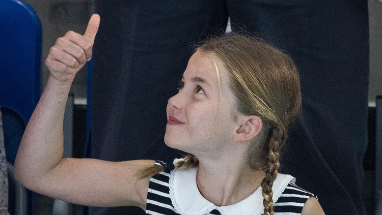 BIRMINGHAM, ENGLAND - AUGUST 2: Princess Charlotte of Cambridge at the swimming during the 2022 Commonwealth Games on August 2, 2022 in Birmingham, England. (Photo by Mark Cuthbert/UK Press via Getty Images)