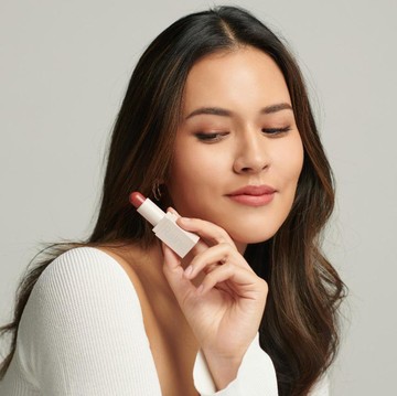 img-title Raine Beauty, Brand Makeup Baru Milik Raisa Andriana yang Punya Kemasan Ramah Lingkungan