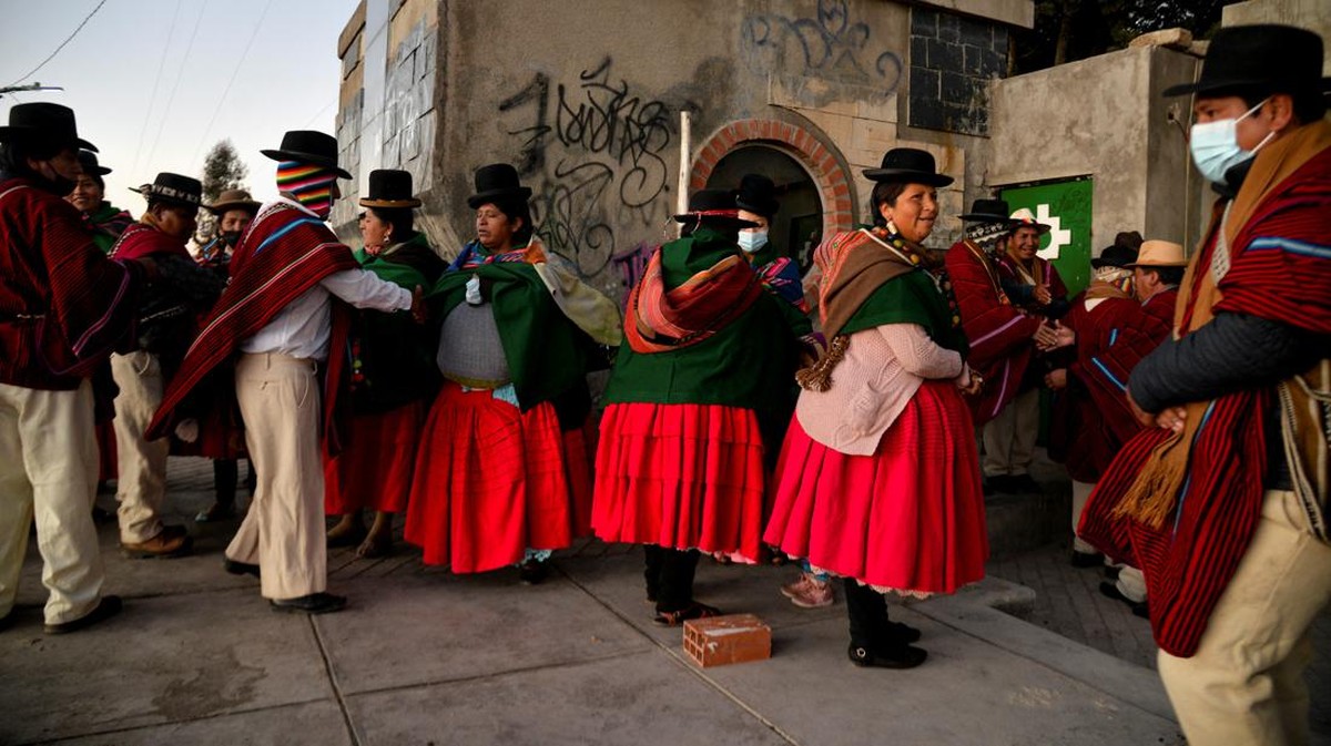 FOTO: Ritual Penghormatan untuk Dewi Bumi di Bolivia