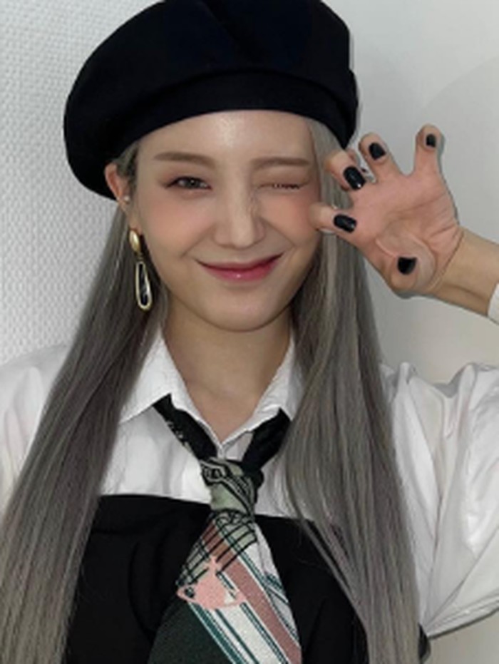 Setelah itu, di tahun 2020, Jang Gyuri juga muncul sebagai perawat rumah sakit dalam drama populer It's Okay Not To Be Okay./ foto: instagram.com/gyurious_j