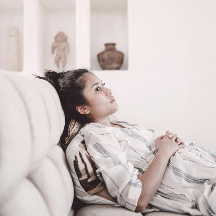 <p>Di kehamilannya kali ini, Gya terlihat santai dan menikmati ya Bunda. "Bengong itu nikmat," tulisnya di salah satu unggahannya. Meski begitu saat kehamilannya masuk ke minggu 27, Gya baru sadar dirinya belum membeli barang apa pun untuk Si Kecil. "Dan masih belom beli apa apa untuk baby, bantuin ngelist?" tulisnya. (Foto: Instagram @gyaps)</p>