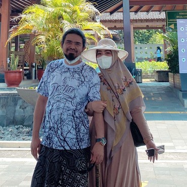 Terpopuler: Istri Gus Samsudin Diduga Sesat hingga Sosok Pemilik Rumah Sabda