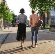 Jalan Kaki Sebelum vs Sesudah Makan, Mana yang Lebih Bermanfaat untuk Tubuh?