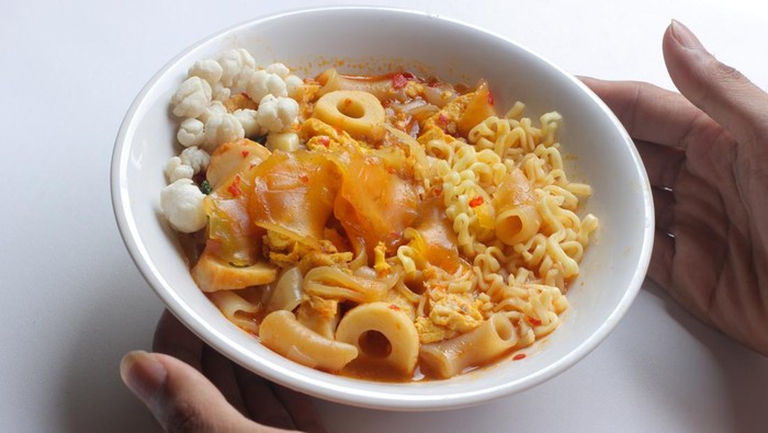 Sudah Ada Sebelum Indonesia Merdeka, Seblak Kini Jadi Hidangan Tradisional Populer hingga Munculkan Tren 'Cewek Seblak'