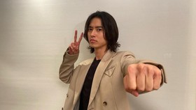 Profil Kento Yamazaki, Aktor Jepang yang Pacaran dengan Suzu Hirose