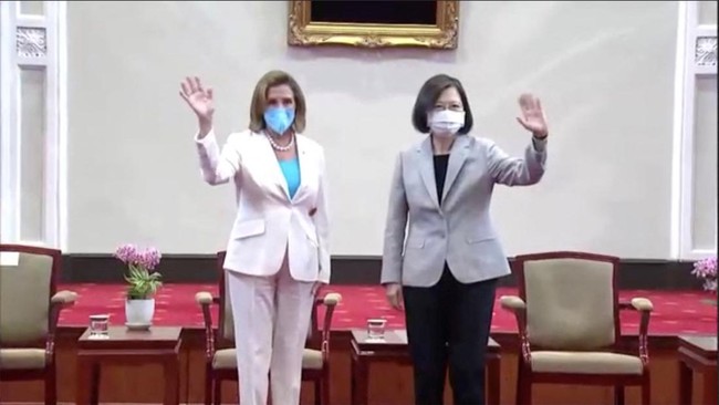 Ketua Dewan Perwakilan Amerika Serikat, Nancy Pelosi, tengah menjadi sorotan usai ngotot pergi ke Taiwan walau sudah diwanti-wanti China.