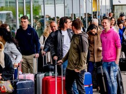 Bandara Schiphol Batasi Jumlah Penumpang per Hari Kurang dari 70.000