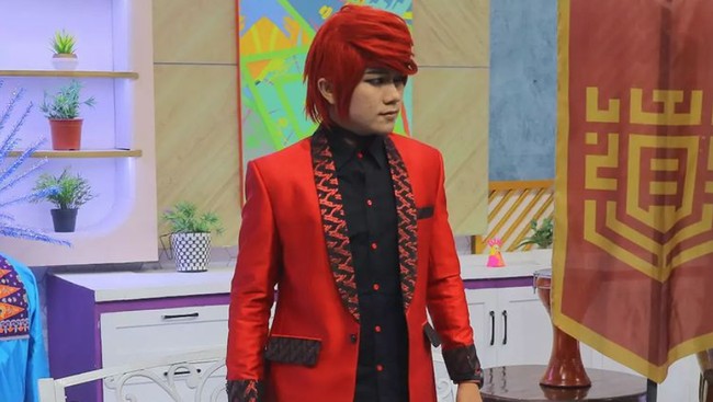 Gus Samsudin melaporkan konten kreator Marcel Radhival alias Pesulap Merah usai diduga membongkar praktik dukun berkedok pengobatan.