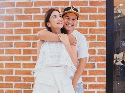 7 Potret Chelsea Olivia & Glenn Alinskie 15 Tahun Bersama, Mesra dan Saling Puji