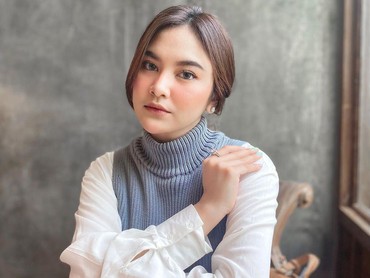 img-title Mahalini Ngeluh Lagu 'Sial' Versi Dangdut Viral, Dewi Perssik Komentar Begini