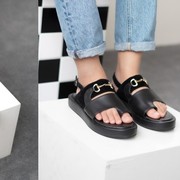 Hitam Menawan, Ini 5 Rekomendasi Alas Kaki Buat 'Cewek Mamba' dari Brand Lokal!