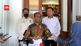 VIDEO: Ditemui Ayah Brigadir J, Ini Yang Disampaikan Mahfud MD