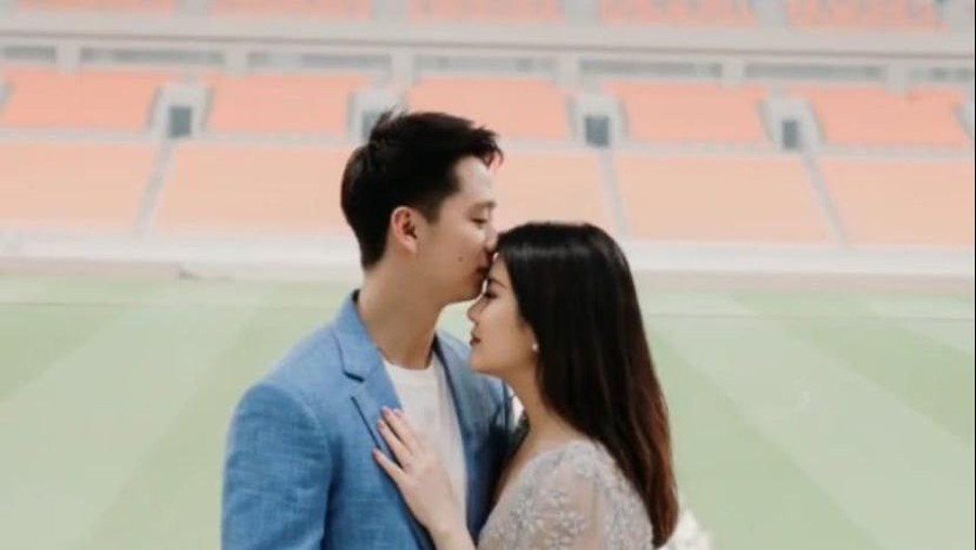 Valencia Tanoe dan Kevin Sanjaya