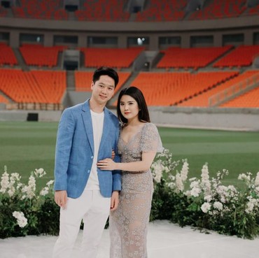 10 Momen Romantis Kevin Sanjaya Lamar Valencia Tanoe di JIS Super Mewah!