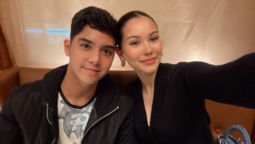 img-title Sempat Mesra dengan Laura Moane, Al Ghazali Diduga Balikan Lagi dengan Alyssa Daguise