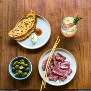 Populer di Bali, Beragam Makanan Enak ala Chef Benyamin Kini Bisa Dinikmati di Raffles Hotel Jakarta!