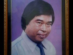 Eddy Gombloh Sosok Guru yang Unik untuk Komedian Muda