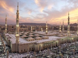 2 Wanita Non Muslim Masuk Masjid Nabawi-Viral Perkelahian Singa TSI