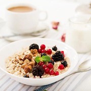 Bosan Sama Olahan Oatmeal yang Itu-itu Saja? Kreasikan dengan 7 Topping Ini, Bisa Bantu Berat Badan Turun!