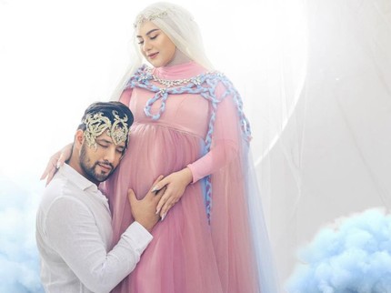 7 Potret Kehamilan Irish Bella Terbaru, Cantik bak Bidadari Khayangan