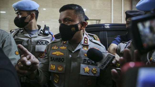 Irjen Ferdy Sambo menghadapi sidang etik terkait pembunuhan berencana terhadap Brigadir J dan akan langsung diberikan sanksi pada hari ini, Kamis (25/8).