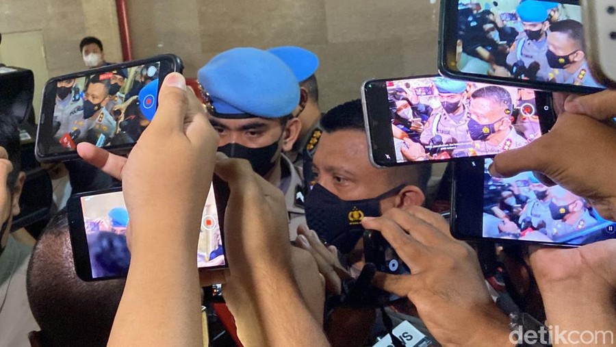 Irjen Ferdy Sambo penuhi panggilan pemeriksaan Bareskrim Irjen Ferdy Sambo penuhi panggilan pemeriksaan Bareskrim