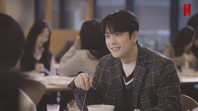 Karakter cowok dalam drama Korea cenderung digambarkan sempurna dan ideal. Ternyata, hal ini berbanding terbalik dengan realitanya.