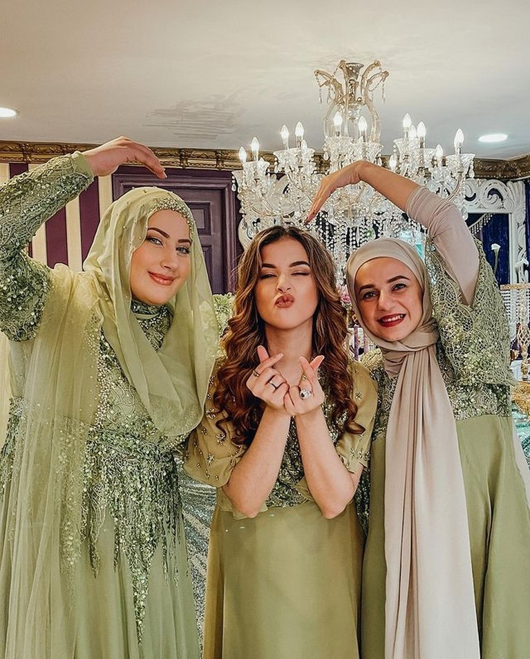 Keluarga Tasya Farasya dan Tasyi Athasyia Keluarga Tasya Farasya dan Tasyi Athasyia