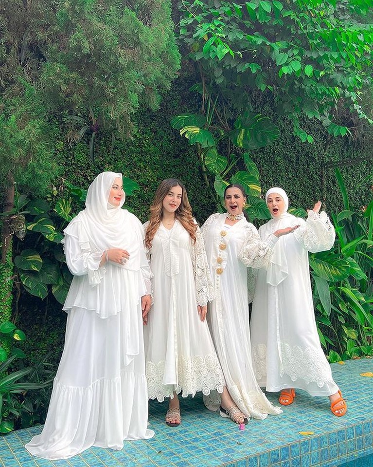 Keluarga Tasya Farasya dan Tasyi Athasyia