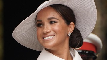 TINGGALKAN ISTANA, MEGHAN MARKLE KINI SIBUK JUAL SELAI STROBERI