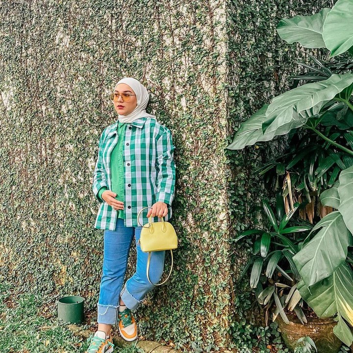 <p>Menikah pada 2019 lalu, Bella sudah dikaruniai seorang anak laki-laki bernama Air Rumi. Kini, Air Rumi akan segera jadi abang, nih. (Foto: Instagram @_irishbella_)</p>
