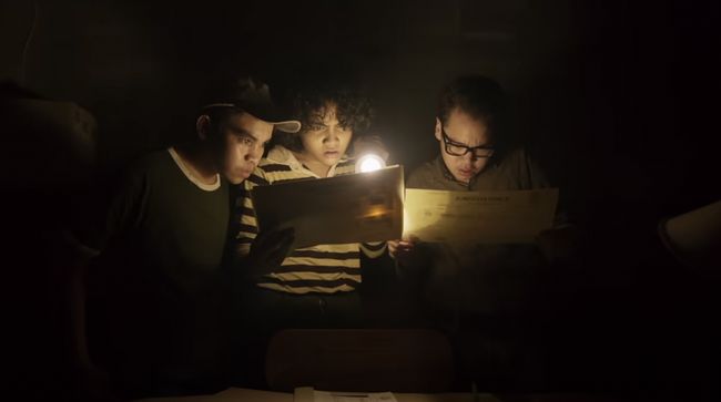 Kronologi pemasangan flash warning Pengabdi Setan 2, berawal dari petisi daring hingga direspons rumah produksi dan bioskop.