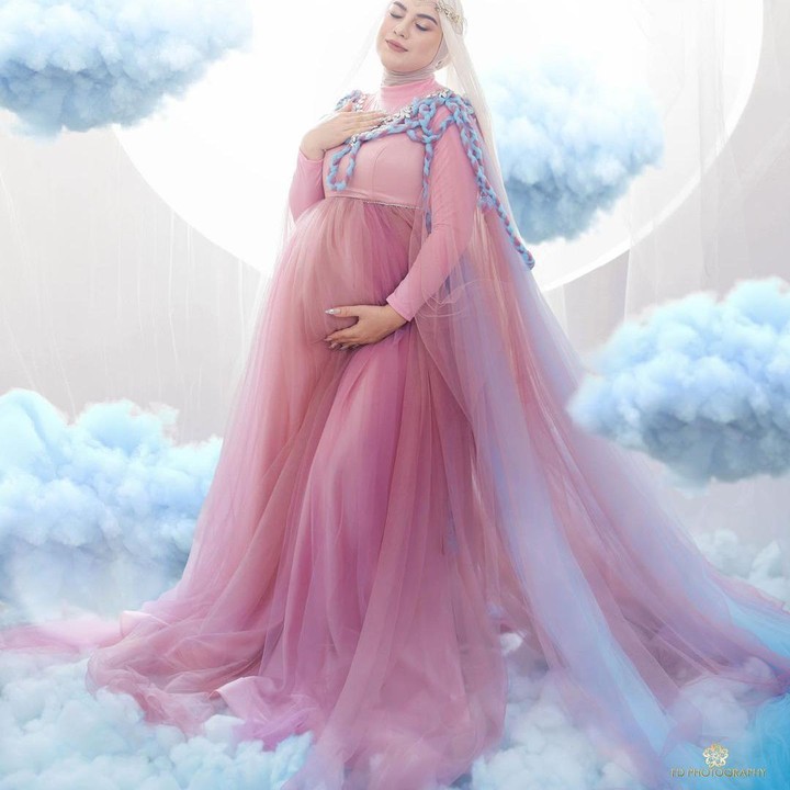 <p>Semoga Bella dan bayinya sehat sampai lahiran ya. Semakin nggak sabar lihat Air Rumi jadi abang ya, Bunda. (Foto: Instagram @_irishbella_)</p>