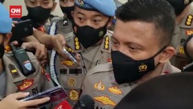VIDEO: Irjen Ferdy Sambo Dikepung Wartawan Usai Diperiksa Bareskrim