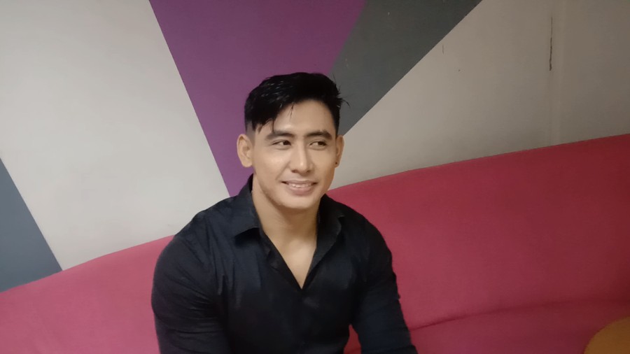 Tukang Tahu Gejrot Tampan Ngaku Pernah Didekati Artis, Inikah Sosoknya?