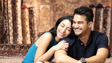 img-title Meninggal Dunia, Ibunda Beri Pesan Ini ke Pacar Berondong Tyas Mirasih