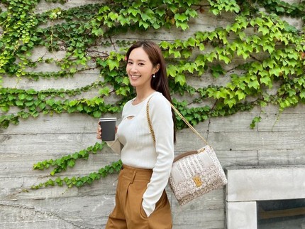 SNSD Comeback, Intip 8 Potret Outfit Para Member yang Selalu Fashionable
