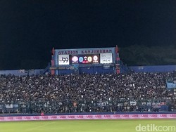 Tak Ada Gol Tercipta, HT Arema Vs PSS Berakhir dengan Skor Kacamata