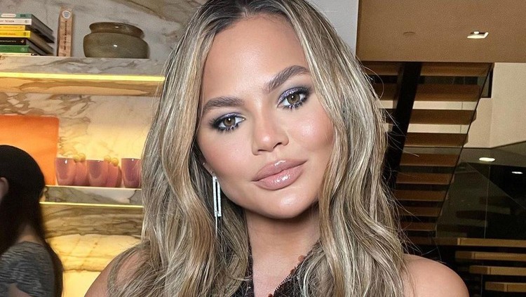 Chrissy Teigen Chrissy Teigen