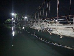 Jembatan Gantung di Bone Sulsel Putus, 30 Orang Jatuh ke Sungai