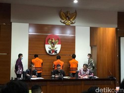 KPK Tahan 3 Tersangka Kasus Korupsi Restitusi Pajak Tol Solo-Kertosono