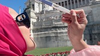<p>Melalui akun Instagram pribadinya, Sheza membagikan kabar bahagia tengah hamil anak kedua. "Alhamdulillah, Allah mengamanah kan anak kedua buat kita. Insya Allah, Adreena akan punya adik," tulis Sheza dalam unggahannya (Foto: Instagram @shezaidris)</p>