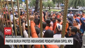 VIDEO: Partai Buruh Protes Mekanisme Pendaftaran Sipol KPU