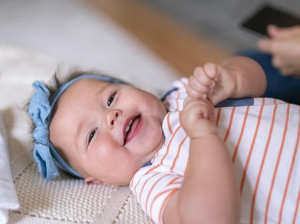 Kenali Penyebab Gusi Bayi Putih dan Cara Mengatasinya, Benarkah Tanda Gigi Tumbuh?