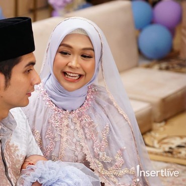 Ria Ricis dan Teuku Ryan Dikritik Usai Ajak Anak Jalan ke Mal