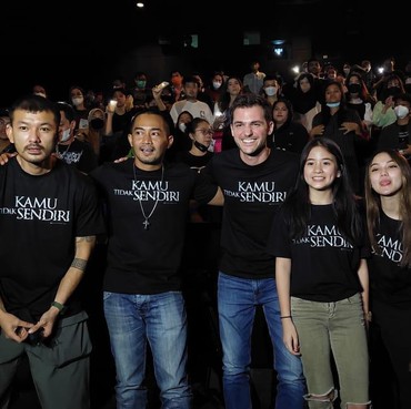 Antara Rio Dewanto, Klaustrofobia, dan Film 'Kamu Tidak Sendiri'