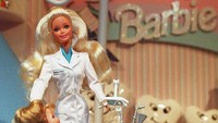 7 Boneka Barbie Paling Mahal di Dunia, Ada yang Seharga Rumah Mewah Bun