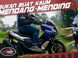 Tes Motor Matik Sultan Aprilia SR-GT 200: Lebih Asyik dari ADV 160?